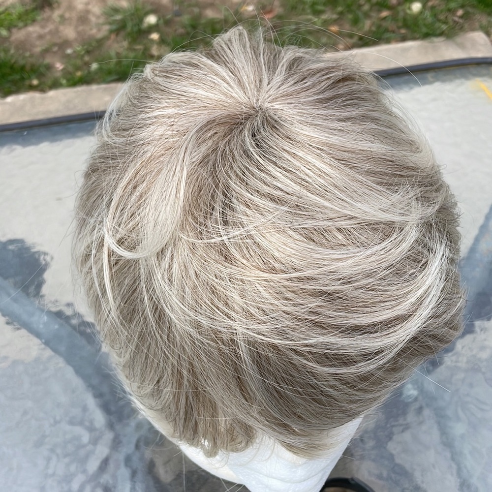 NWT platinum blonde silverwhite grey blonde wig short 9” shaggy layers men’s wig - Picture 4 of 13